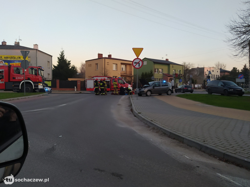 Zderzenie na skrzyżowaniu  ulic 15 Sierpnia i Traugutta
