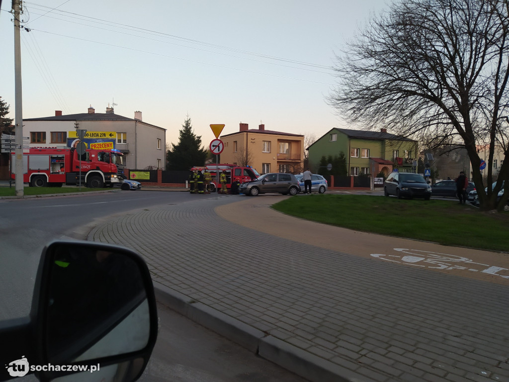 Zderzenie na skrzyżowaniu  ulic 15 Sierpnia i Traugutta