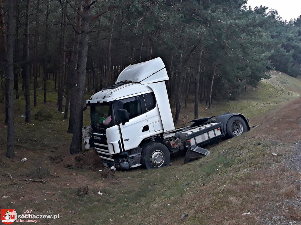 Wypadek w Kamionie. 50-tka zablokowana