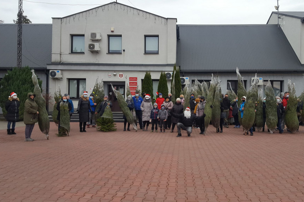 Gminne Mikołajki w Młodzieszynie z Choinką pod choinkę