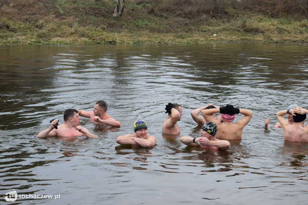 Mikołajkowy trening Dragonowych Morsów w Sochaczewie