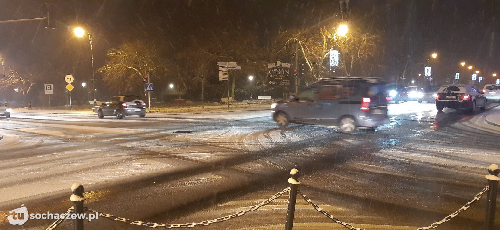 Gołoledź na ulicach Sochaczewa