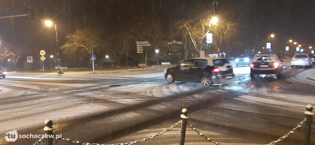 Gołoledź na ulicach Sochaczewa