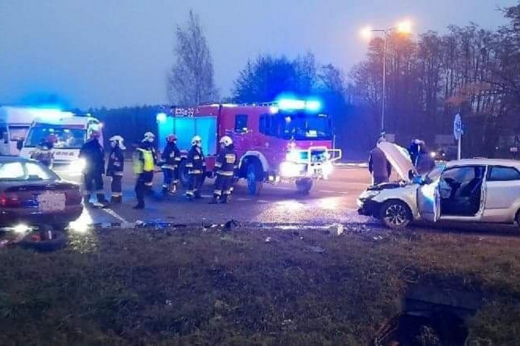 Zderzenie samochodów w Kamionie