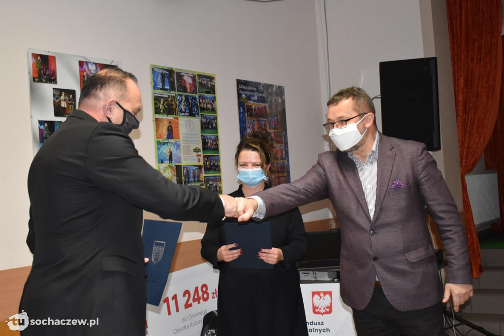 Iłów i Młodzieszyn z dofinansowaniem od Fundacji ORLEN