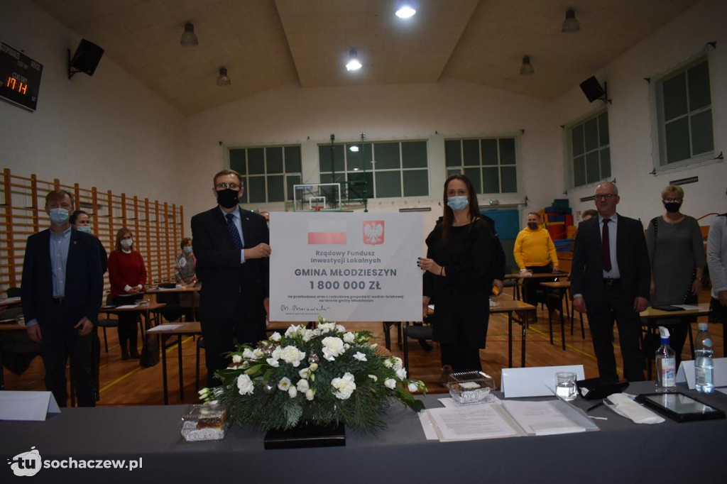 Iłów i Młodzieszyn z dofinansowaniem od Fundacji ORLEN
