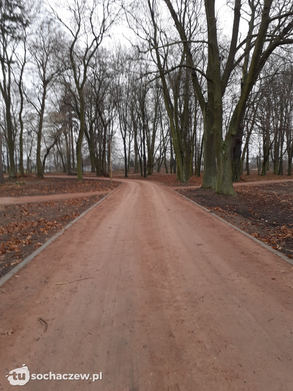 Zakończono prace renowacyjne zabytkowego parku w Młodzieszynie