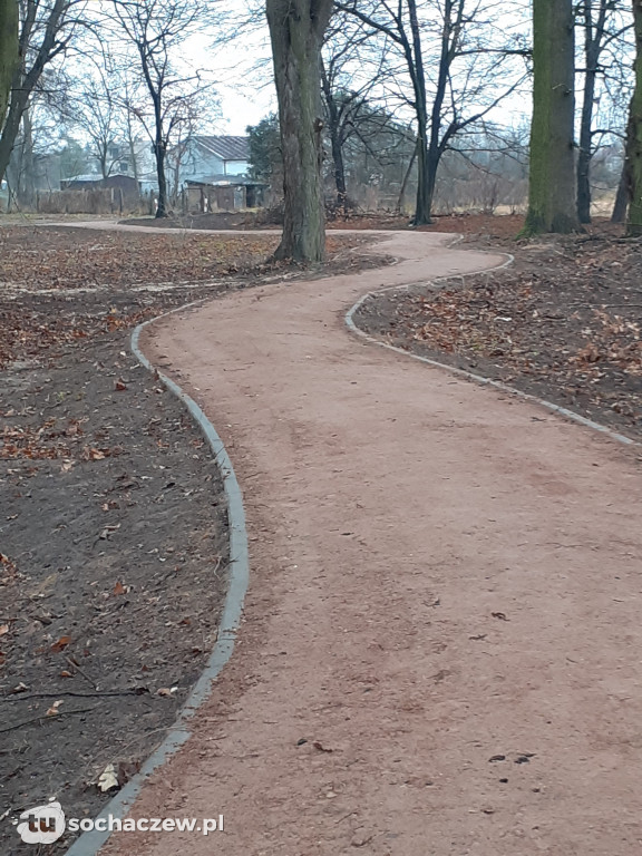 Zakończono prace renowacyjne zabytkowego parku w Młodzieszynie