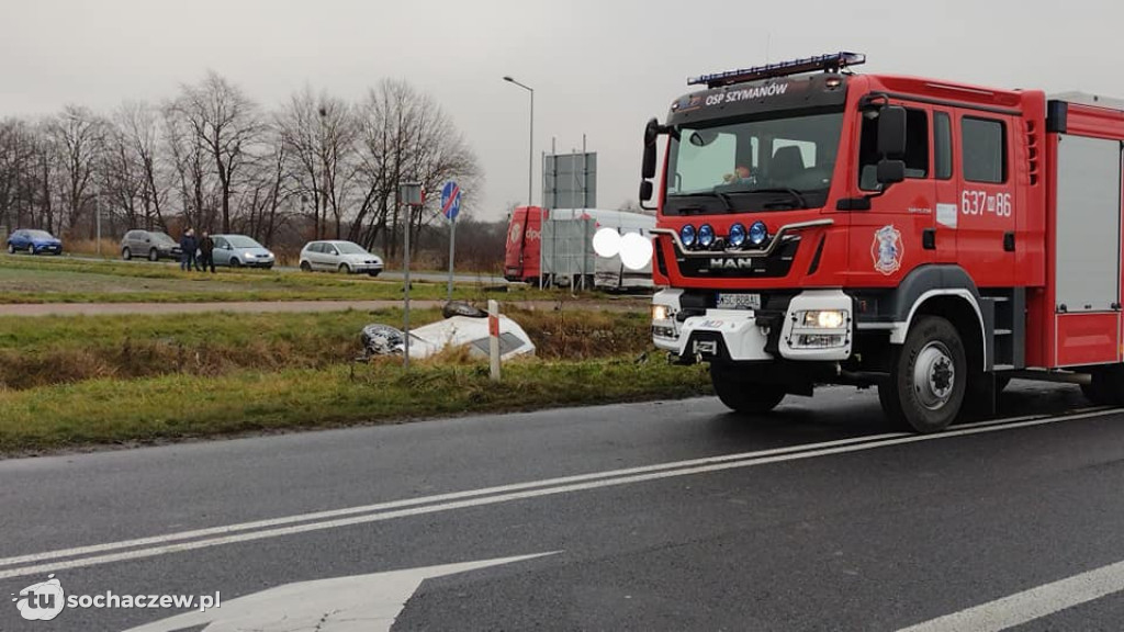 Wypadek w Szymanowie, jedna osoba poszkodowana