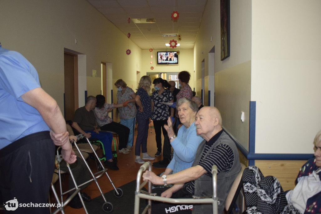 DPS w Młodzieszynie. Seniorzy zaszczepieni przeciw COVID-19