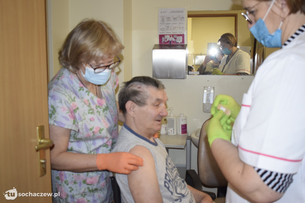 DPS w Młodzieszynie. Seniorzy zaszczepieni przeciw COVID-19