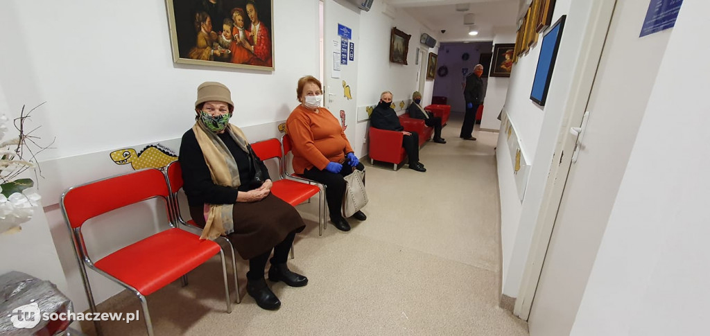 Młodzieszyn: ruszyły szczepienia seniorów
