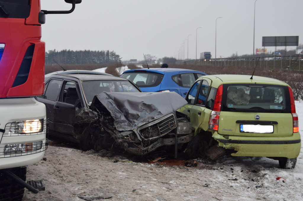 Nietrzeźwy spowodował kolizję z 10 samochodami