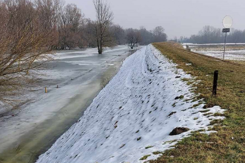Wisła w naszym powiecie powyżej stanu alarmowego