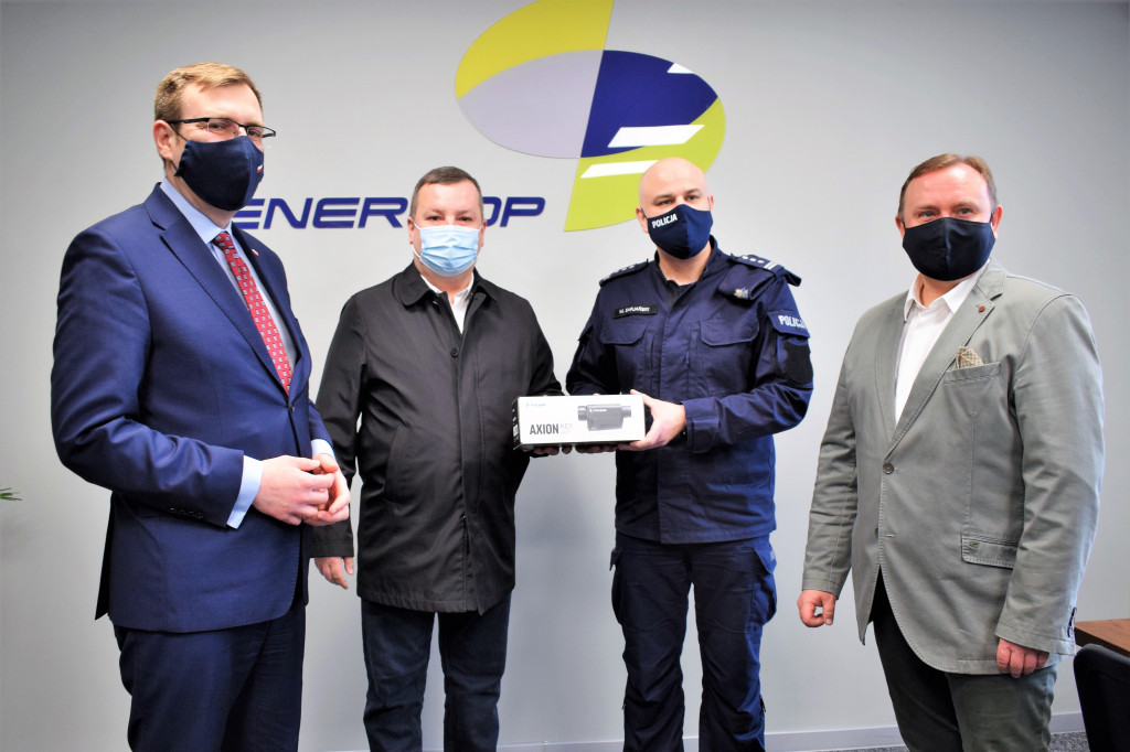 Energop przekazanie kamer dla straży pożarnej i policji