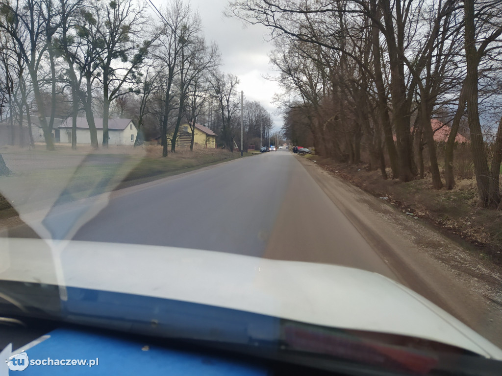 Piotrów: bmw w rowie