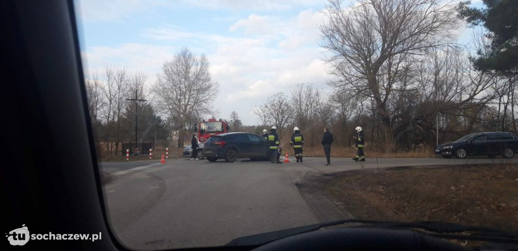 Zderzenie aut w Budkach Żelazowskich
