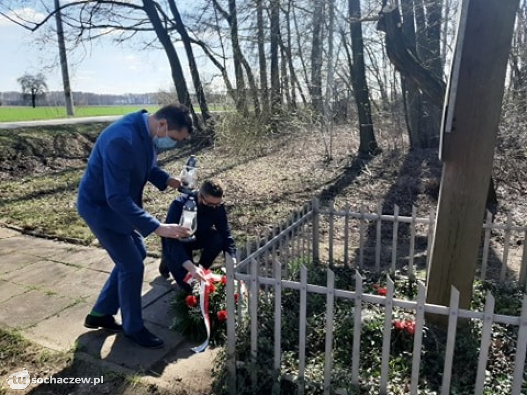 Pamiętają o poległych w Bronisławach