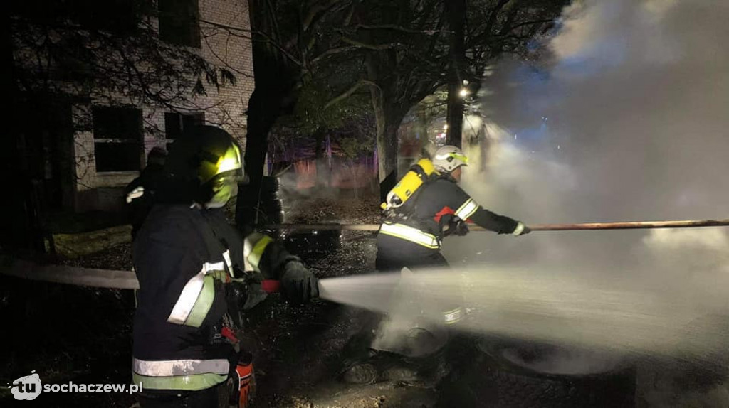 Pożar na terenie byłej jednostki wojskowej w Teresinie