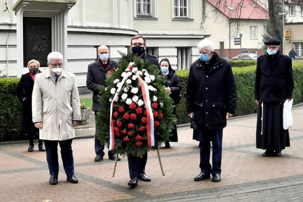 Uczcili pamięć senator Janiny Fetlińskiej