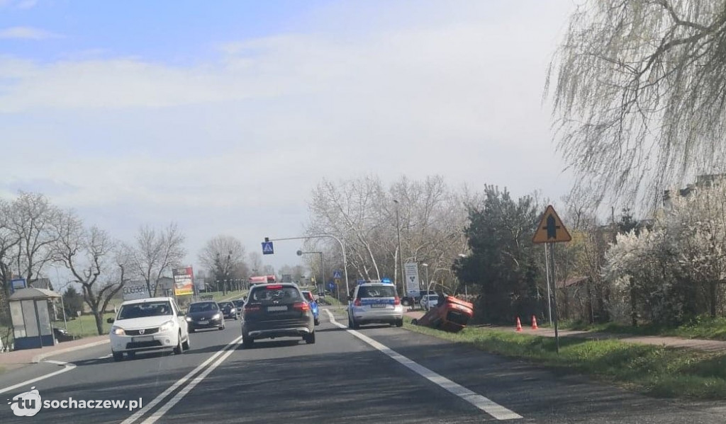 Wypadek w Bielicach. Trzy osoby w szpitalu