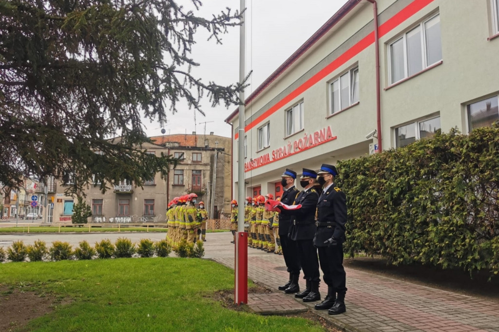 Uroczyste podniesienie flagi w w Sochaczewie