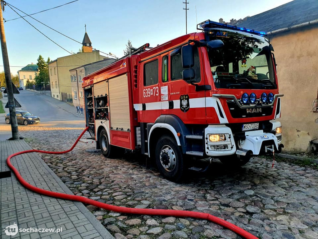 Sochaczew: pożar budynku przy Farnej