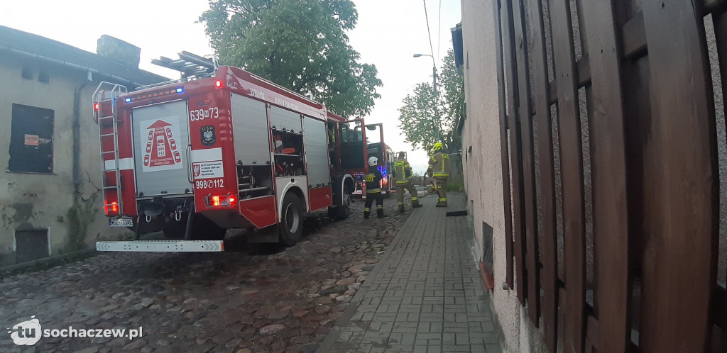 Sochaczew: pożar budynku przy Farnej