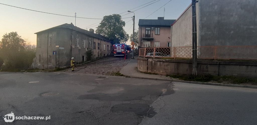 Sochaczew: pożar budynku przy Farnej