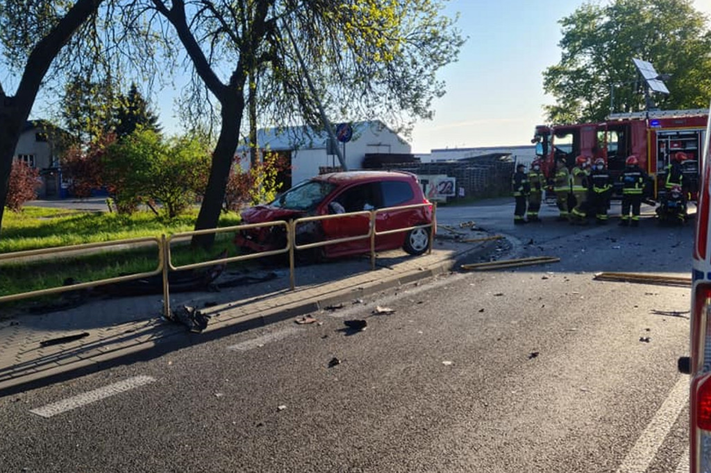 Zderzenie samochodów na DK 92