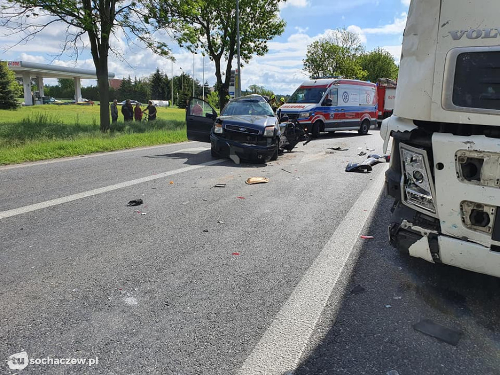 Wypadek w Kożuszkach Parcel. Kierowca forda ciężko ranny