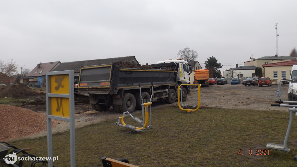 Nowe boisko przy SP Mokas