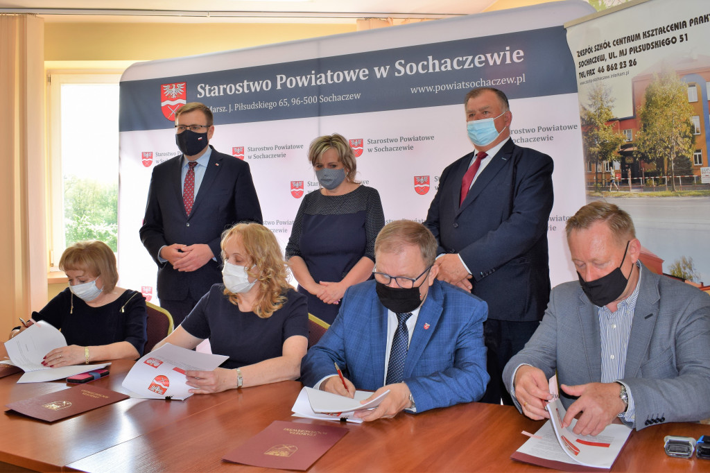 Osiemdziesiątka tuż przed budową hali