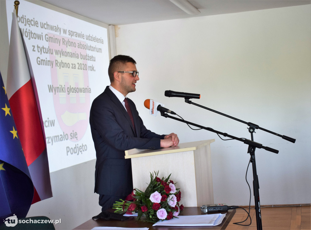 Wójt Damian Jaworski z absolutorium