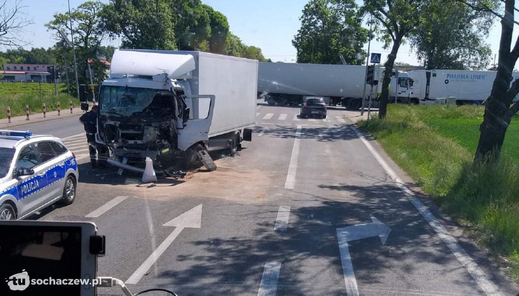 Wypadek w Topołowej, dwie osoby poszkodowane