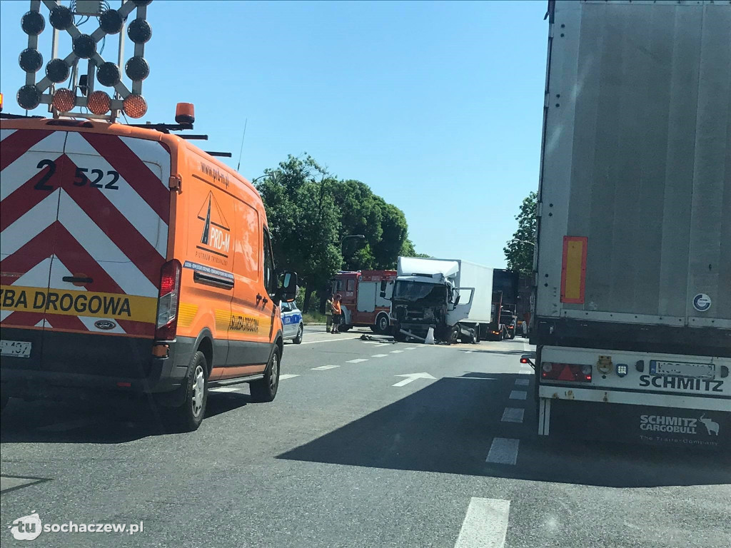 Wypadek w Topołowej, dwie osoby poszkodowane