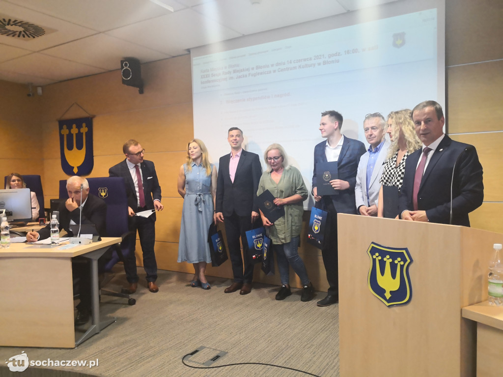 Burmistrz Błonia z absolutorium