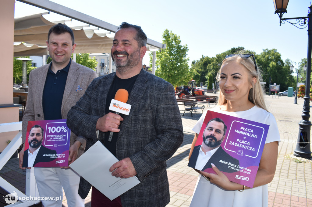 Konferencja Iwaniaka na pl. Kościuszki