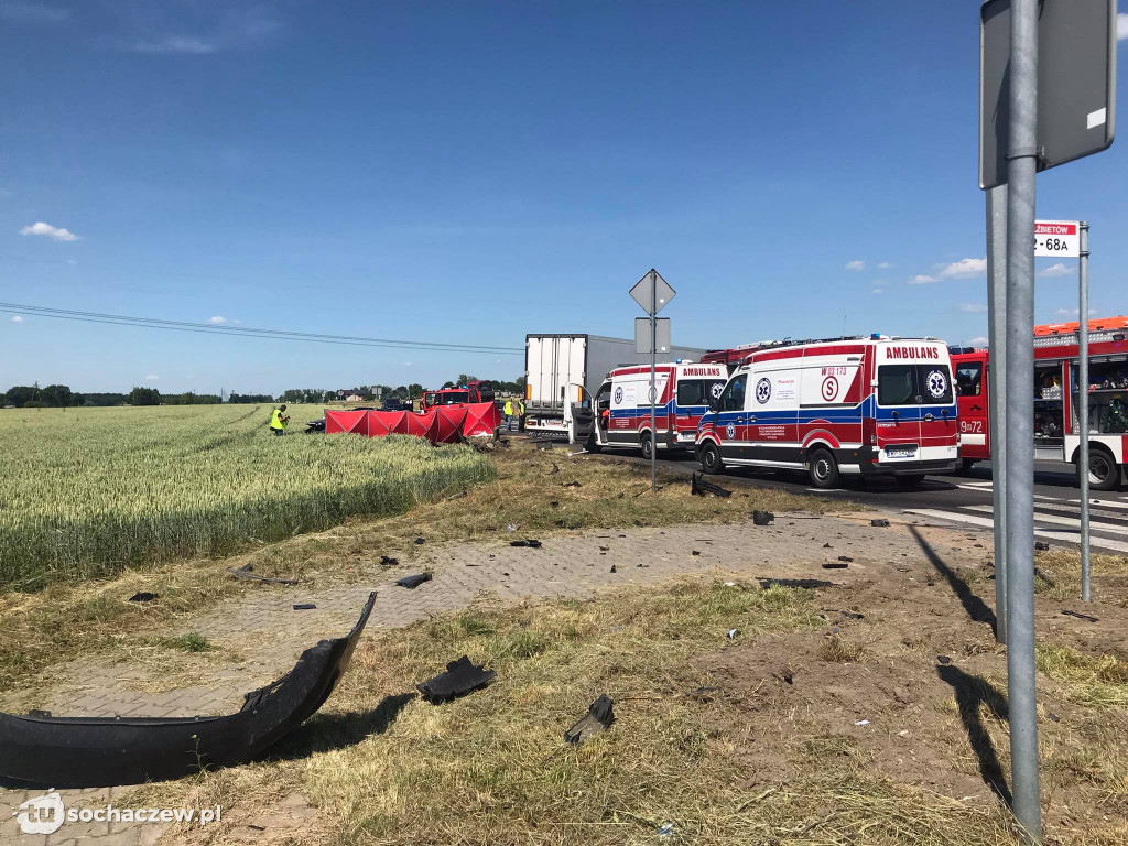 Śmiertelny wypadek w Elżbietowie. Nie żyje 5 osób