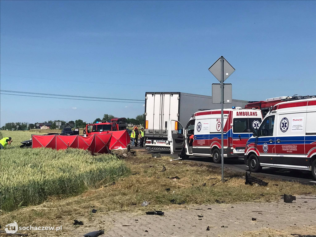 Śmiertelny wypadek w Elżbietowie. Nie żyje 5 osób