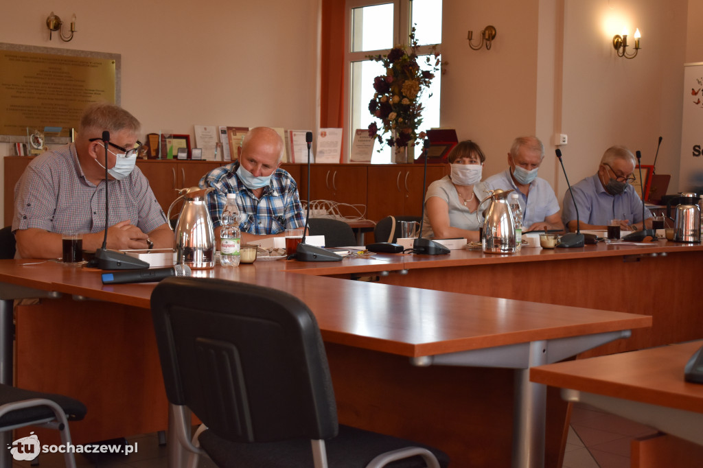Wójt Mirosław Orliński z absolutorium