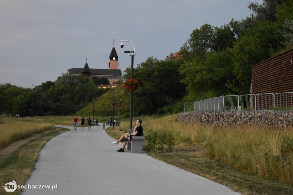 Kino Letnie 2021. Tłumy nad Bzurą