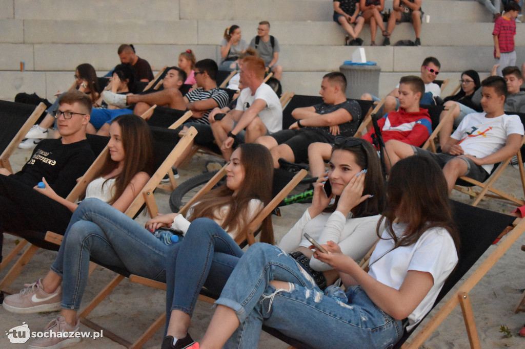 Kino Letnie 2021. Tłumy nad Bzurą