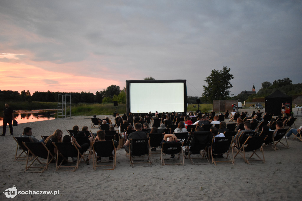 Kino Letnie 2021. Tłumy nad Bzurą