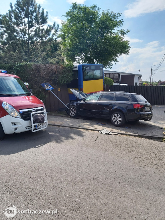 Poważny wypadek autobusu pod Płockiem