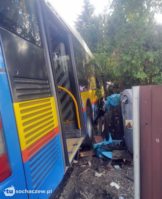 Poważny wypadek autobusu pod Płockiem