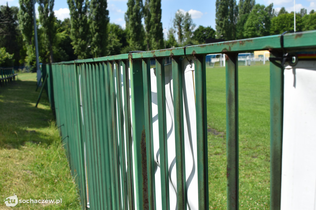 Stadion w Chodakowie przygotowany do remontu