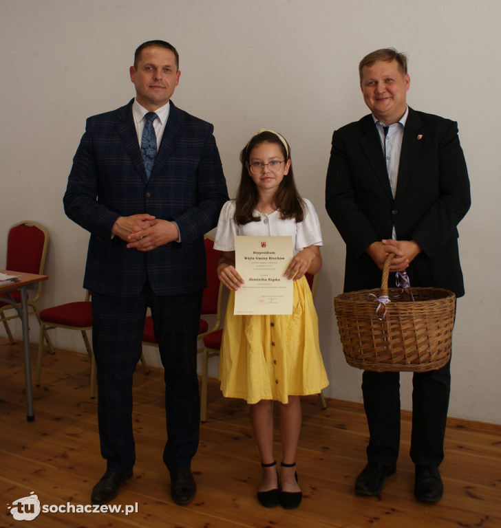 Brochów wręczenie stypendiów wójta