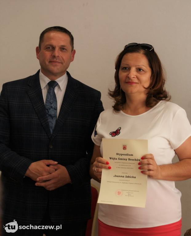 Brochów wręczenie stypendiów wójta