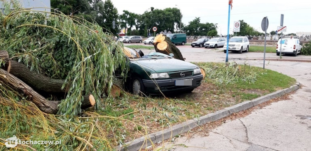 Burza Sochaczew 9 lipca. Kilkadziesiąt interwencji strażaków
